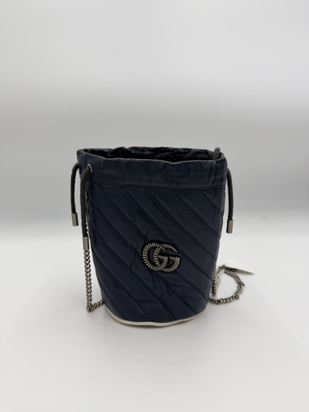 Gucci Drawstring Chain Shoulder